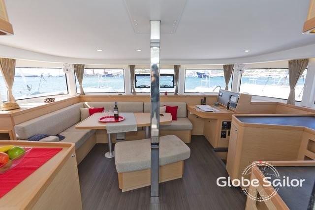 Lagoon 42