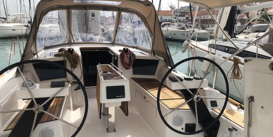 Dufour 360 Grand Large