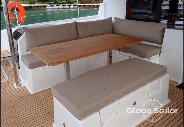 Fountaine Pajot Saona 47