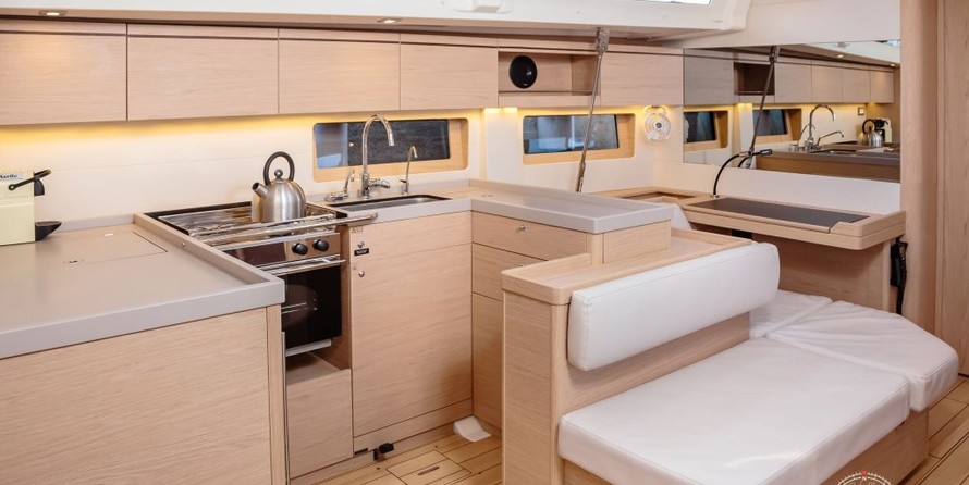 Beneteau Oceanis 51.1