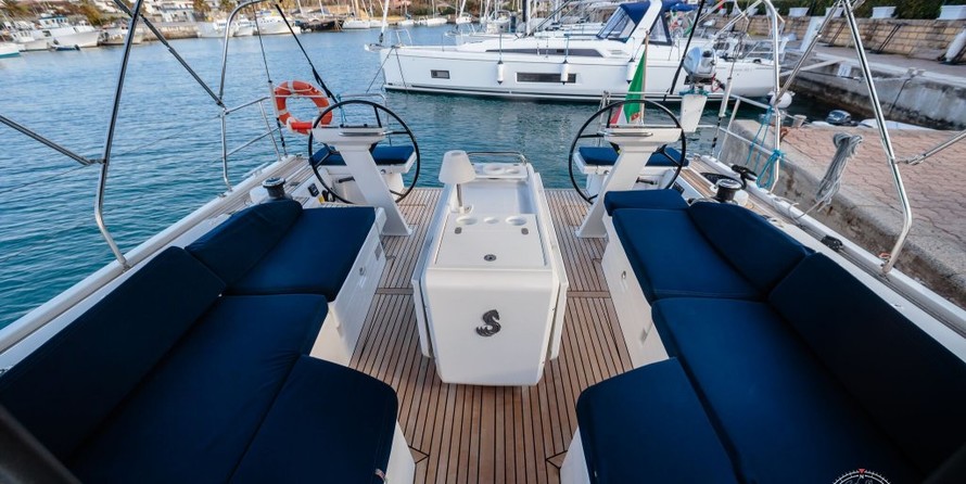 Beneteau Oceanis 51.1