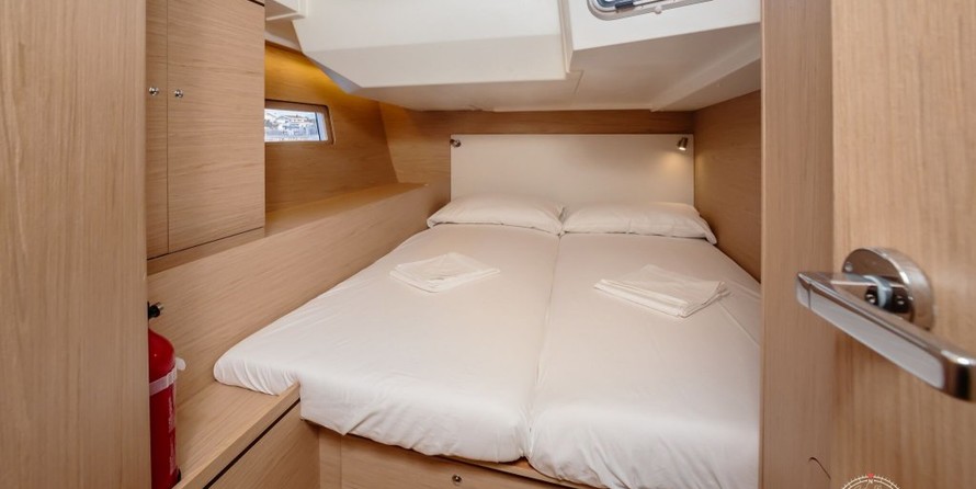 Beneteau Oceanis 51.1