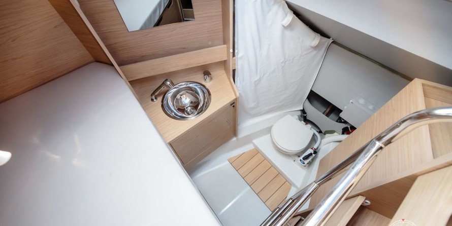 Beneteau Oceanis 51.1