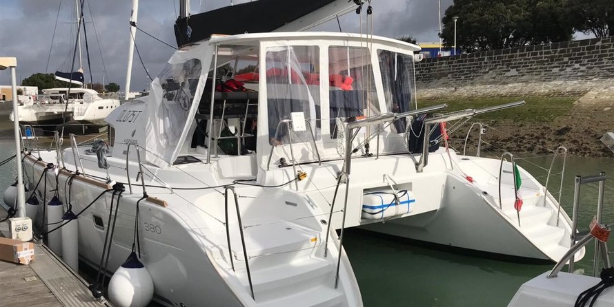 Lagoon 380
