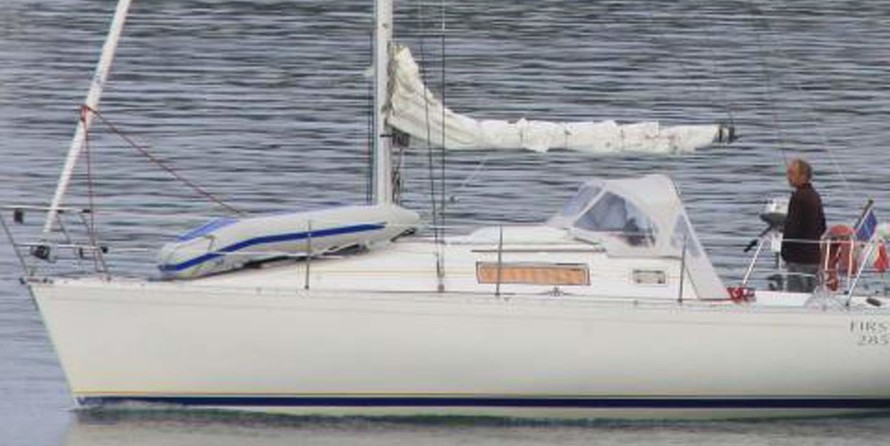 Beneteau First 285