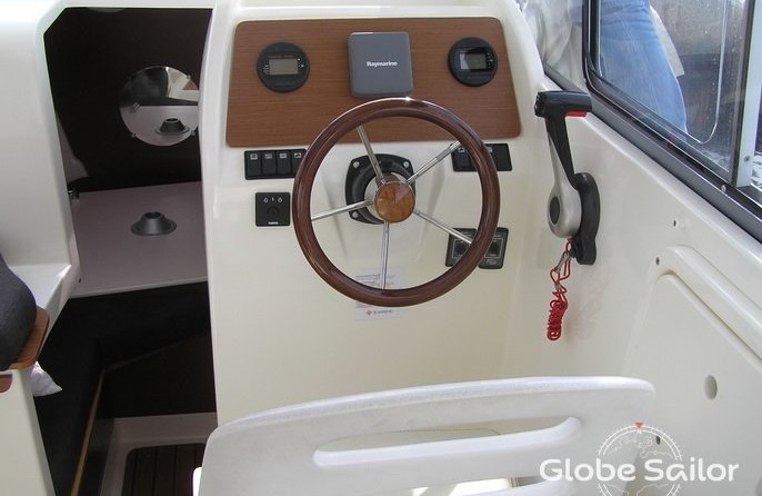 Jeanneau Merry Fisher 725