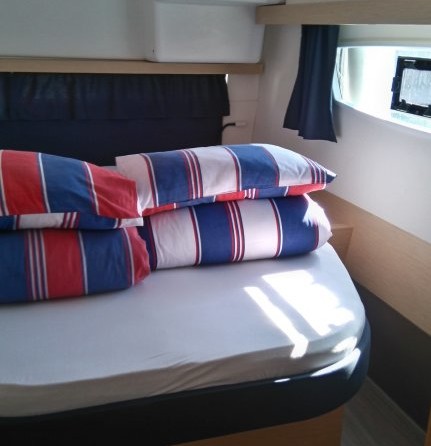 Fountaine Pajot Lucia 40