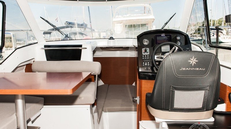 Jeanneau Merry Fisher 795