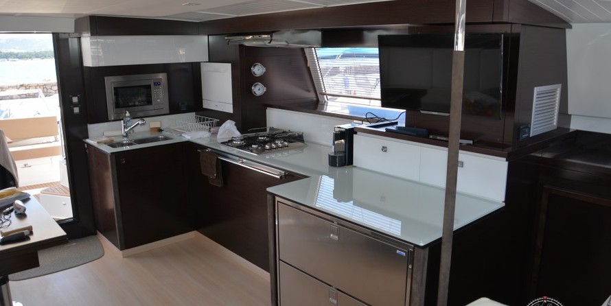 Fountaine Pajot Cumberland 47