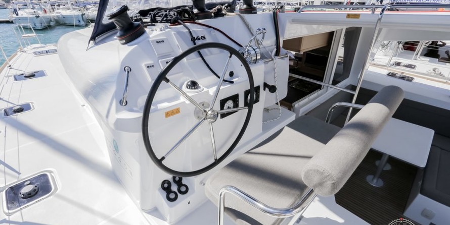 Lagoon 400 S2