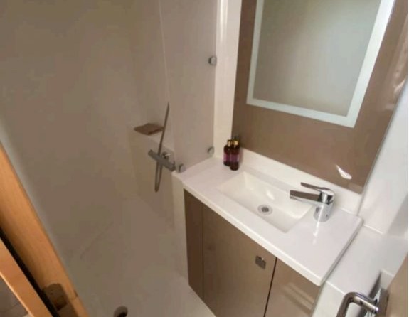 Fountaine Pajot Lucia 40