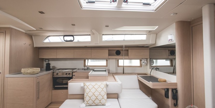 Beneteau Oceanis 51.1