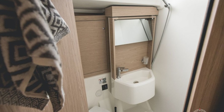 Beneteau Oceanis 51.1