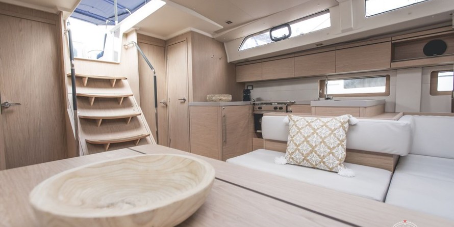 Beneteau Oceanis 51.1