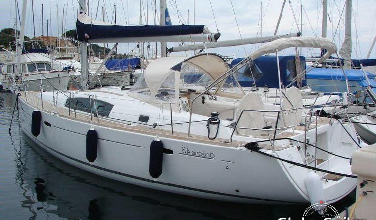 Beneteau Oceanis 43