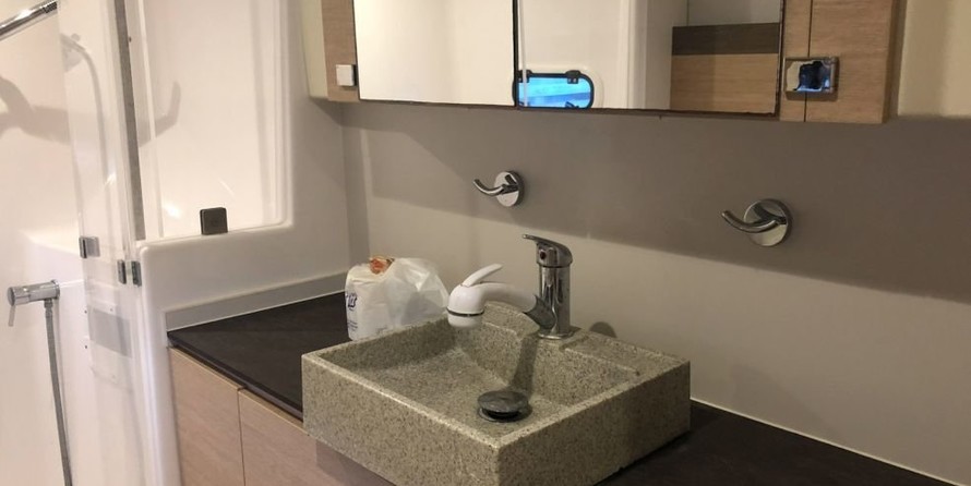 Bali catamarans 4.0 lounge