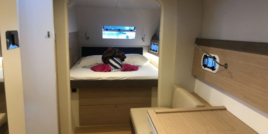 Bali catamarans 4.0 lounge