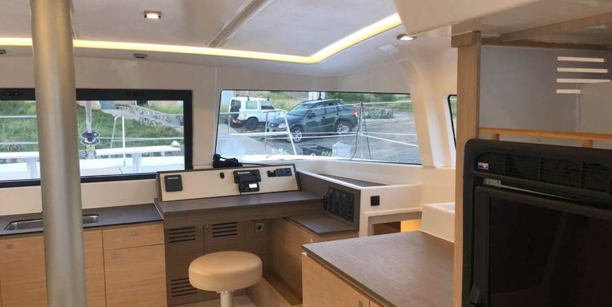 Bali catamarans 4.0 lounge