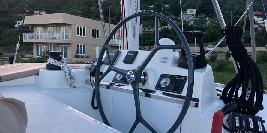 Bali catamarans 4.0 lounge