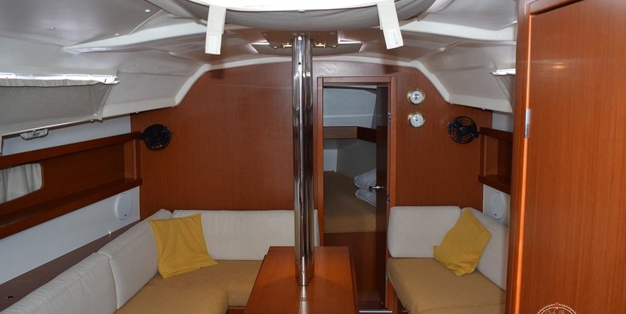 Beneteau Oceanis 34