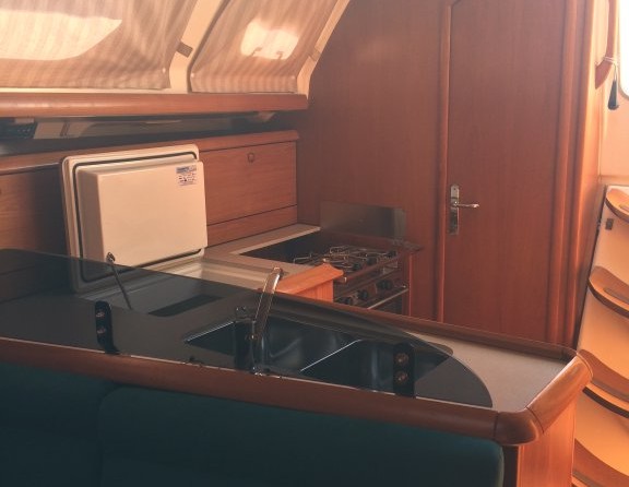 Jeanneau Sun Odyssey 37