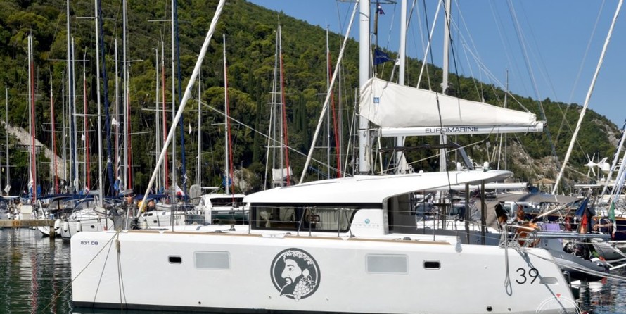 Lagoon 39