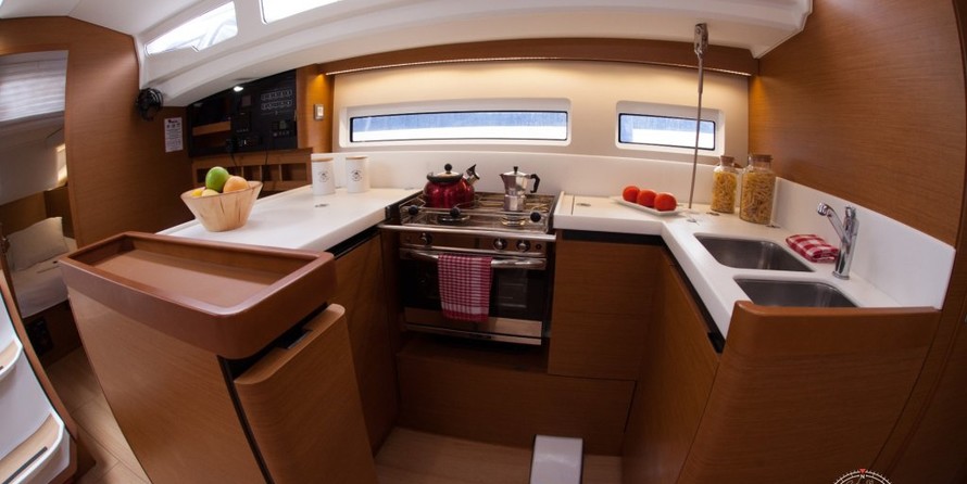 Jeanneau Sun Odyssey 440