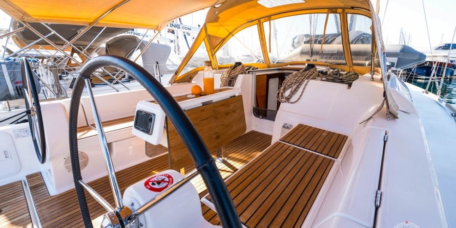 Dufour 382 Grand Large