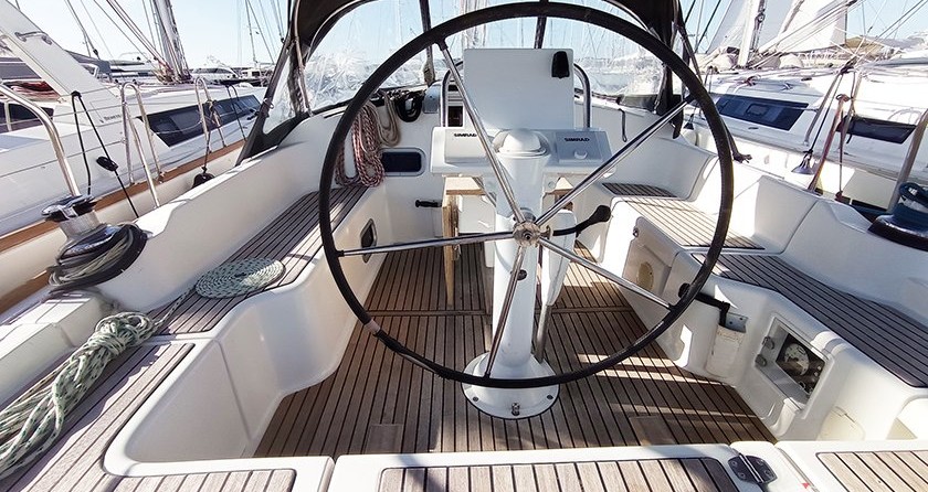 Beneteau Oceanis 37
