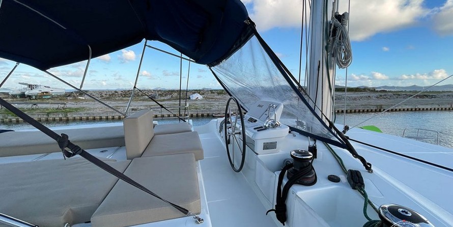 Lagoon 50
