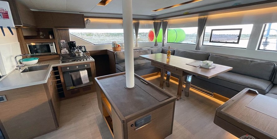 Lagoon 50