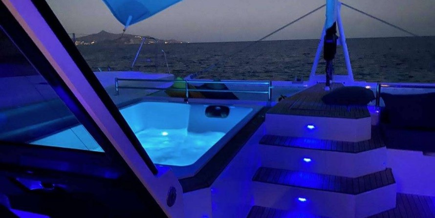 Fountaine Pajot Alegria 67