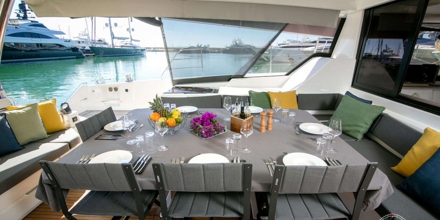 Fountaine Pajot Alegria 67