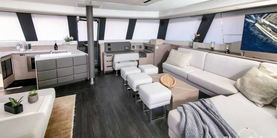 Fountaine Pajot Alegria 67
