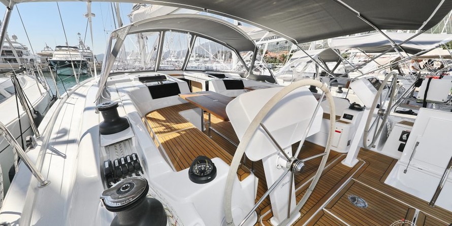 Hanse 508