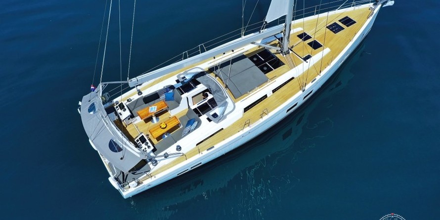 Hanse 588