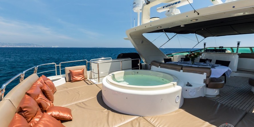 Azimut 100 Jumbo