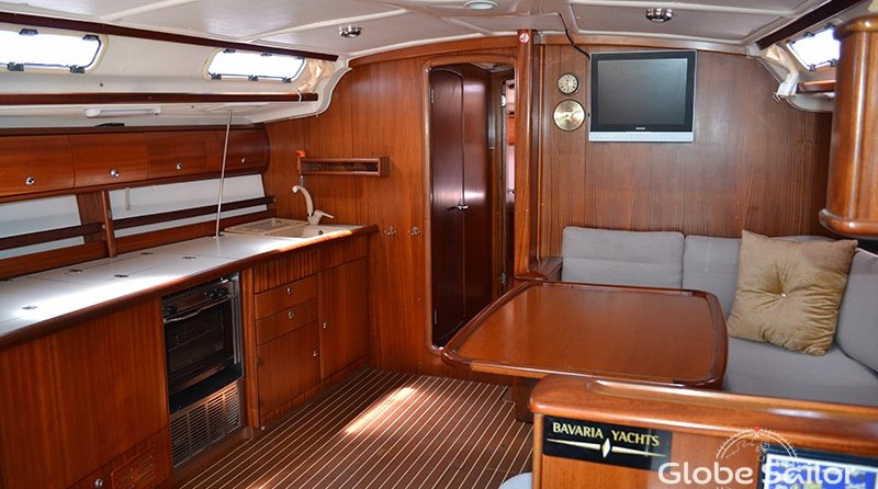 Bavaria 44