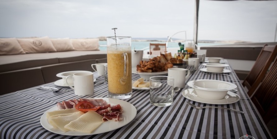 Fountaine pajot victoria 67