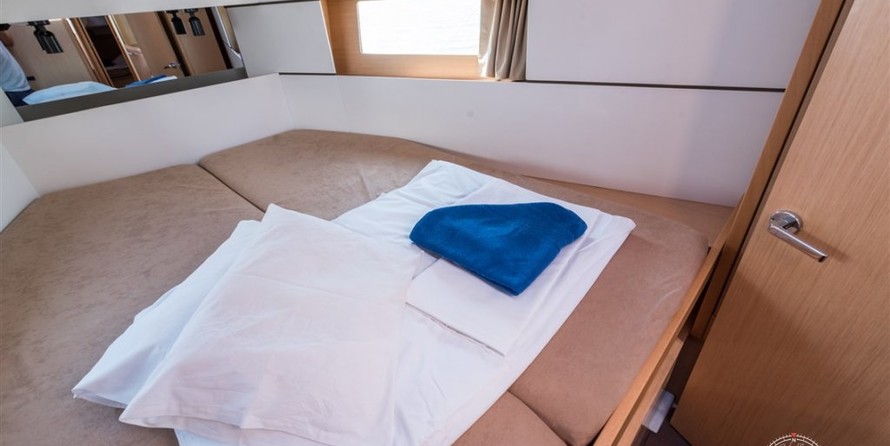 Beneteau Oceanis 38.1