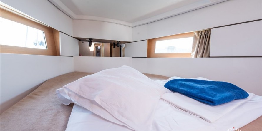 Beneteau Oceanis 38.1