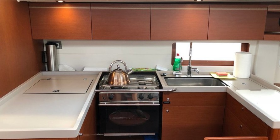 Beneteau Oceanis 51.1