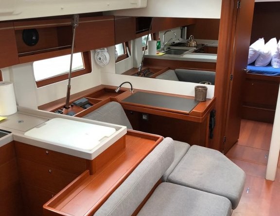 Beneteau Oceanis 51.1