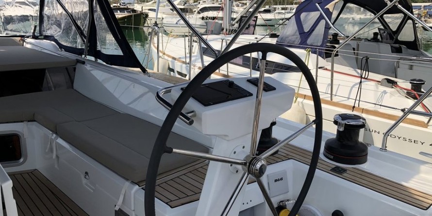 Beneteau Oceanis 51.1
