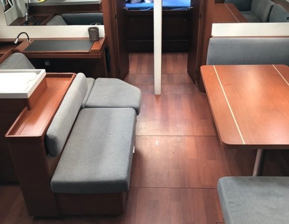 Beneteau Oceanis 51.1