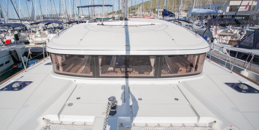 Lagoon 39