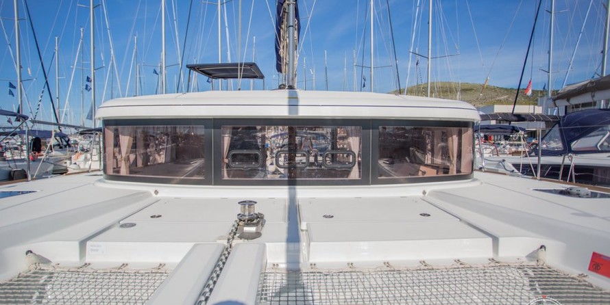 Lagoon 39