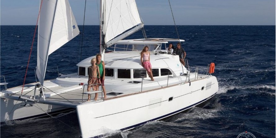 Lagoon 380