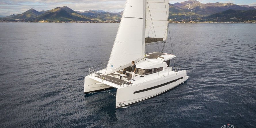 Bali catamarans 4.0 lounge