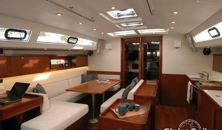 Beneteau Oceanis 50 Family